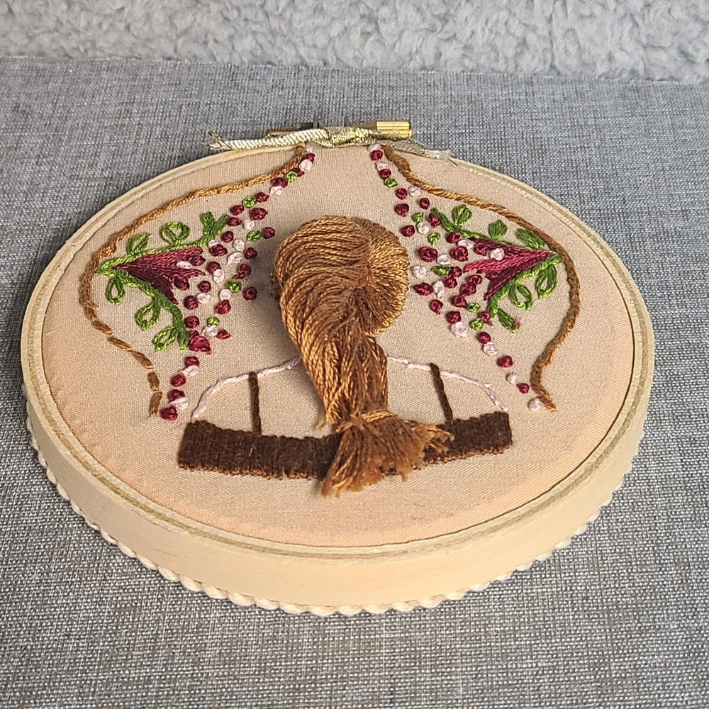 Vintage Embroidery Hoop Wall Art Girl Handmade Floral Needlework Boho Folk - Picture 13 of 13